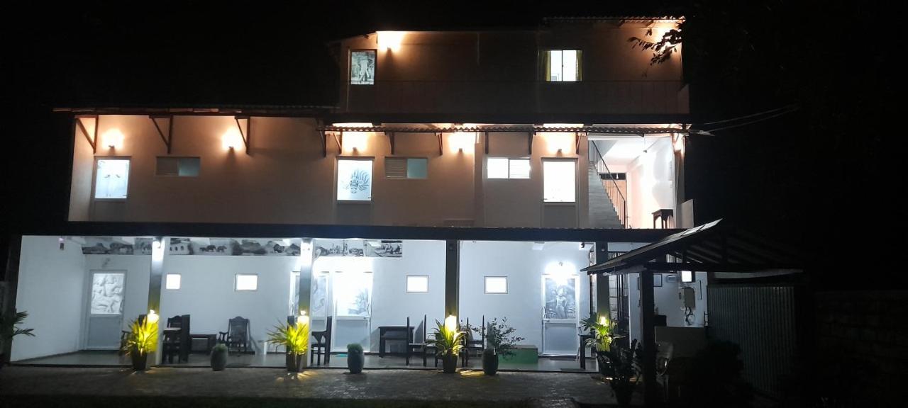 Senomaal Sigiri Resort Dambulla Buitenkant foto